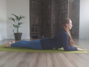 centro-de-yoga-en-mostoles-respirayoga-asana-esfinge